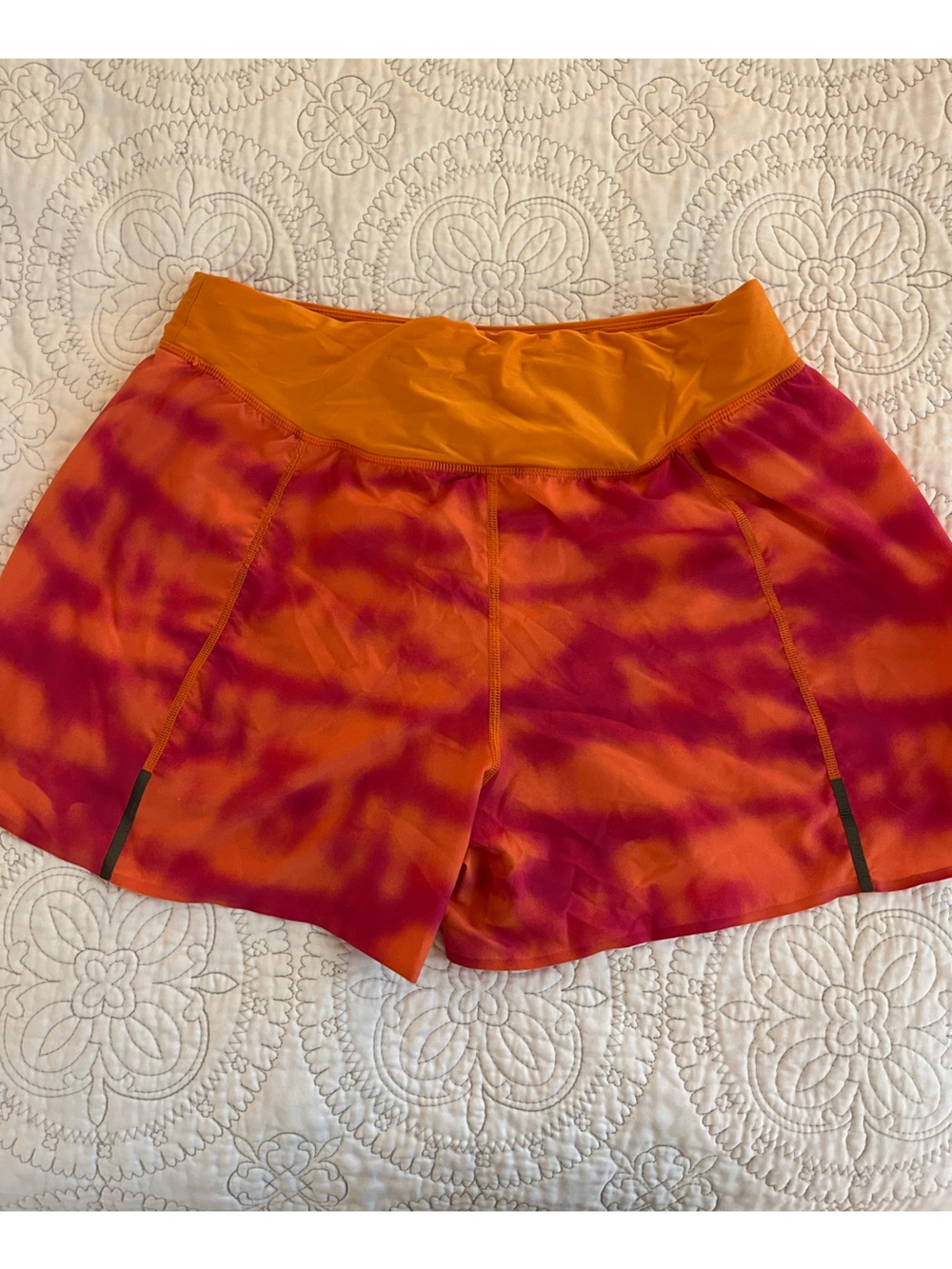 Janji 4” Cadence Shorts - Picture 2 of 4